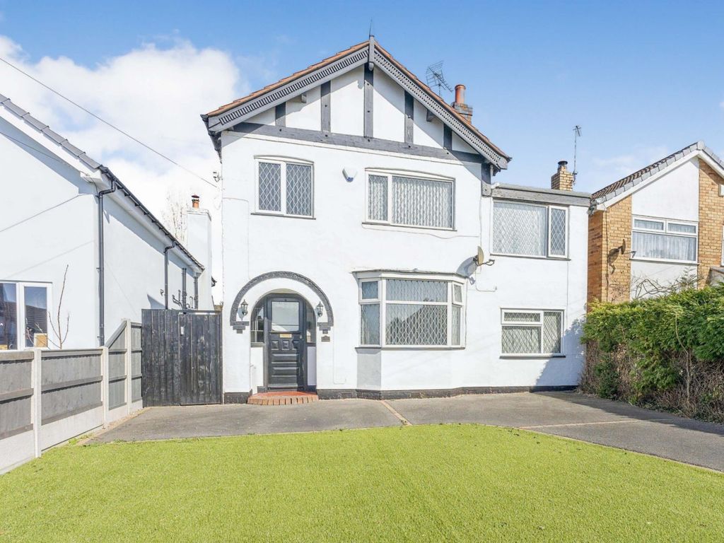 4 bed detached house for sale in Birch Avenue, Saughall Massie, Wirral