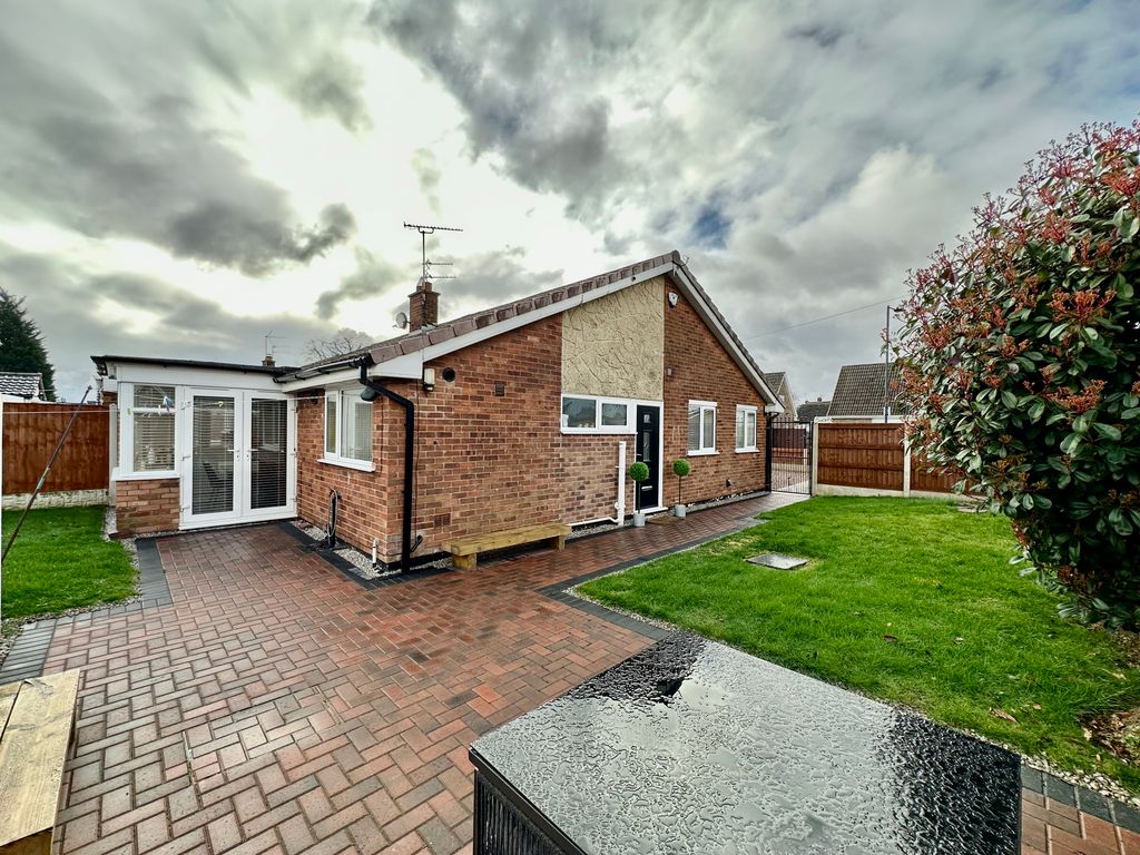 3 bed semidetached bungalow for sale in Ravenfield Road, Armthorpe