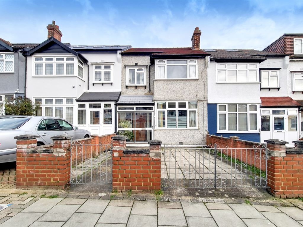 3 bed terraced house for sale in Helmsdale Road, London SW16 Zoopla