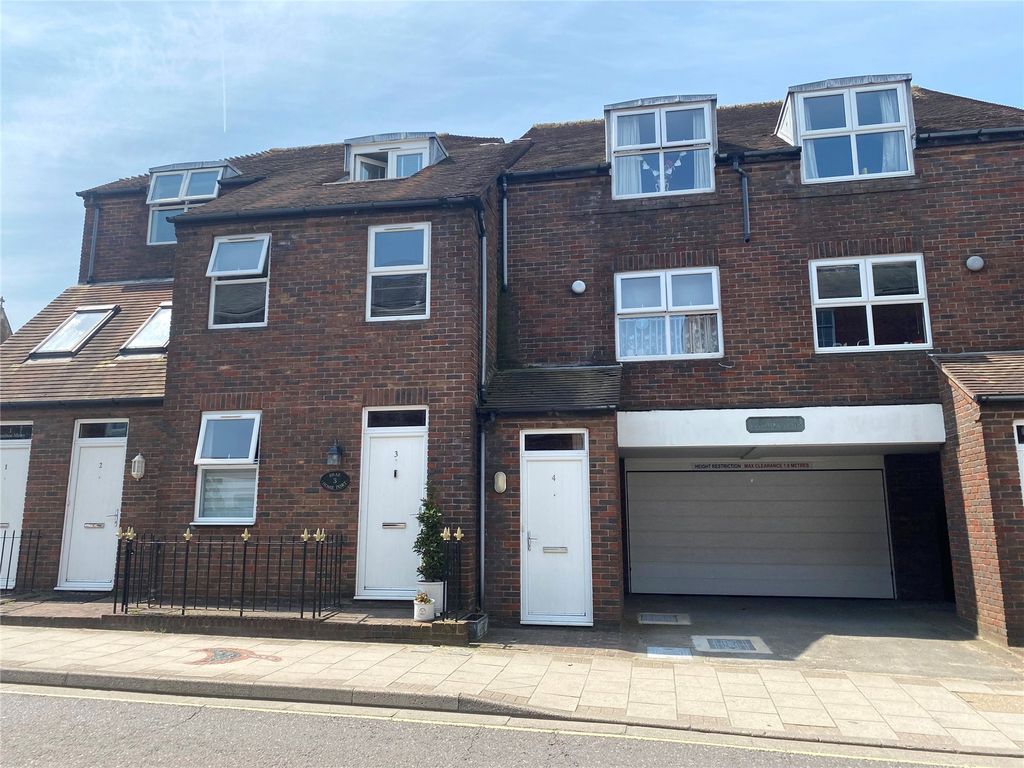 2 bed terraced house for sale in Gosport Street, Lymington, Hampshire