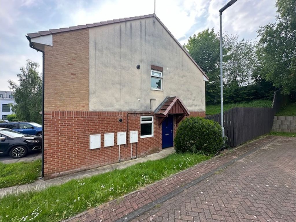 2 bed flat for sale in Tavistock Way, Wakefield WF2, £115,000 Zoopla