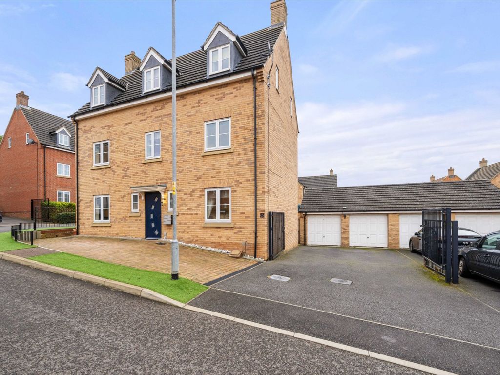 5 bed detached house for sale in Sudbury Road, Grantham NG31, £400,000 Zoopla