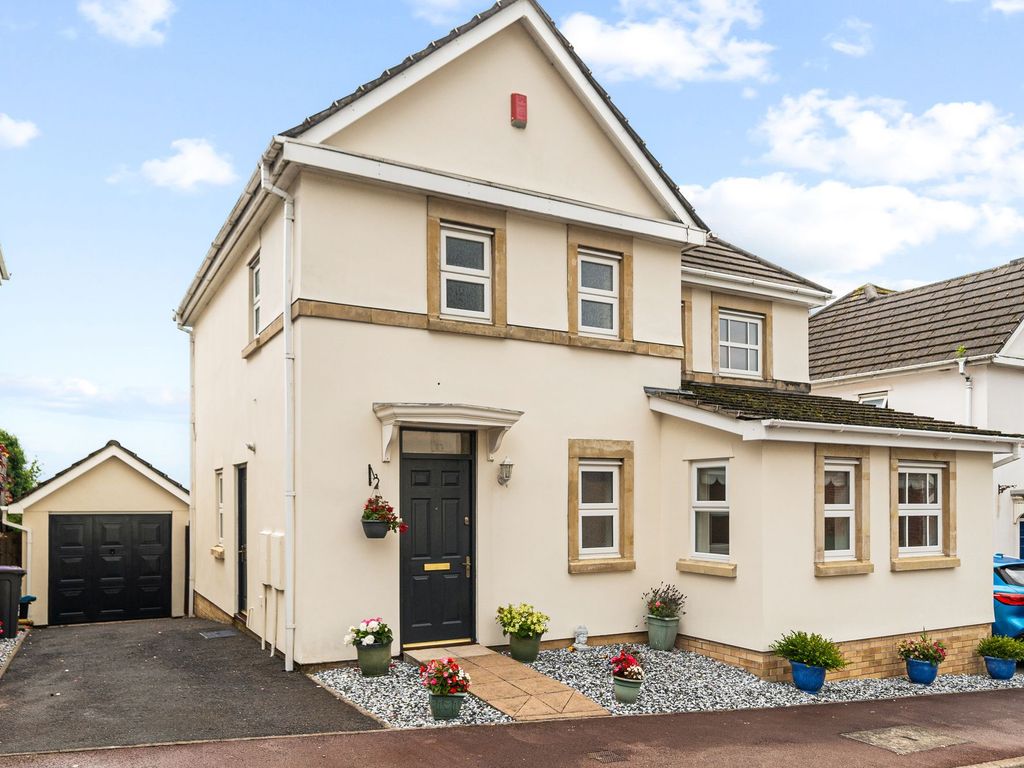 4 bed detached house for sale in Greenmeadow, Cwmbran NP44, £340,000