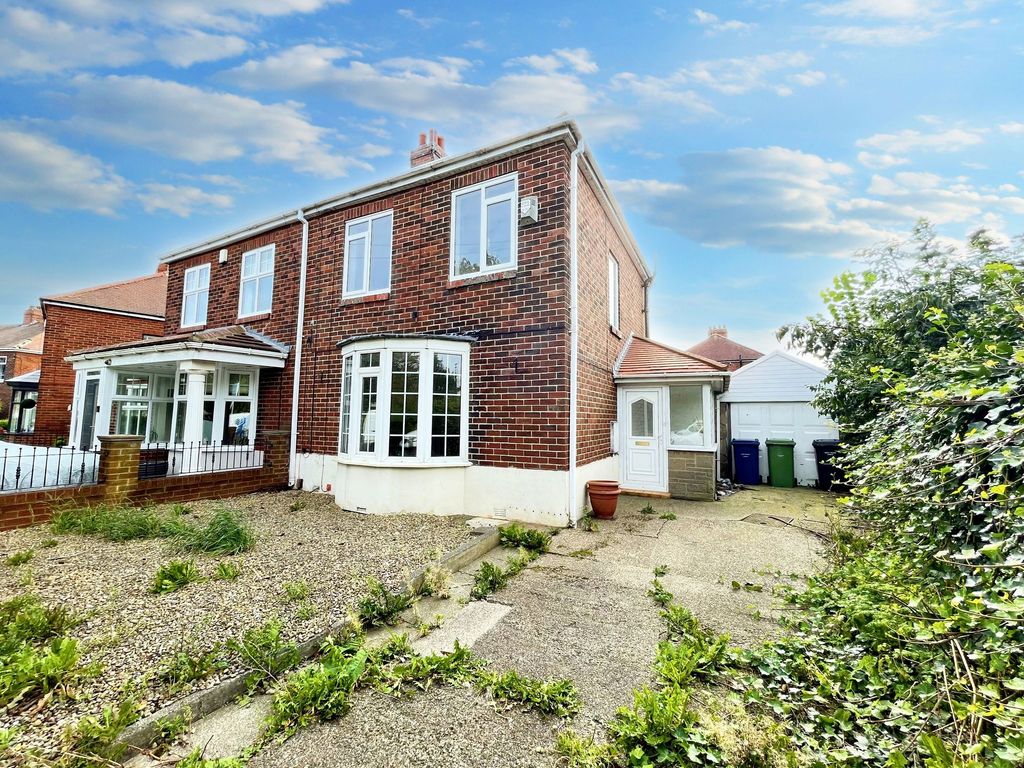 3 bed semidetached house for sale in Elswick Way Industrial Estate