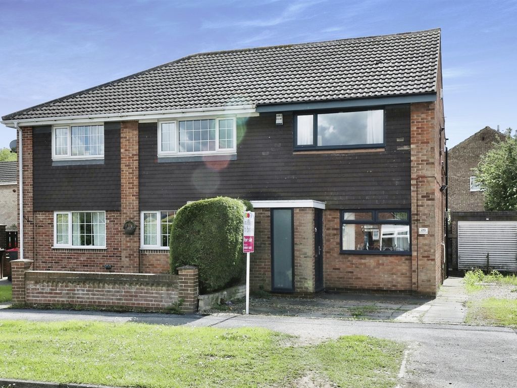 2 bed semidetached house for sale in Wentworth Way, Dinnington