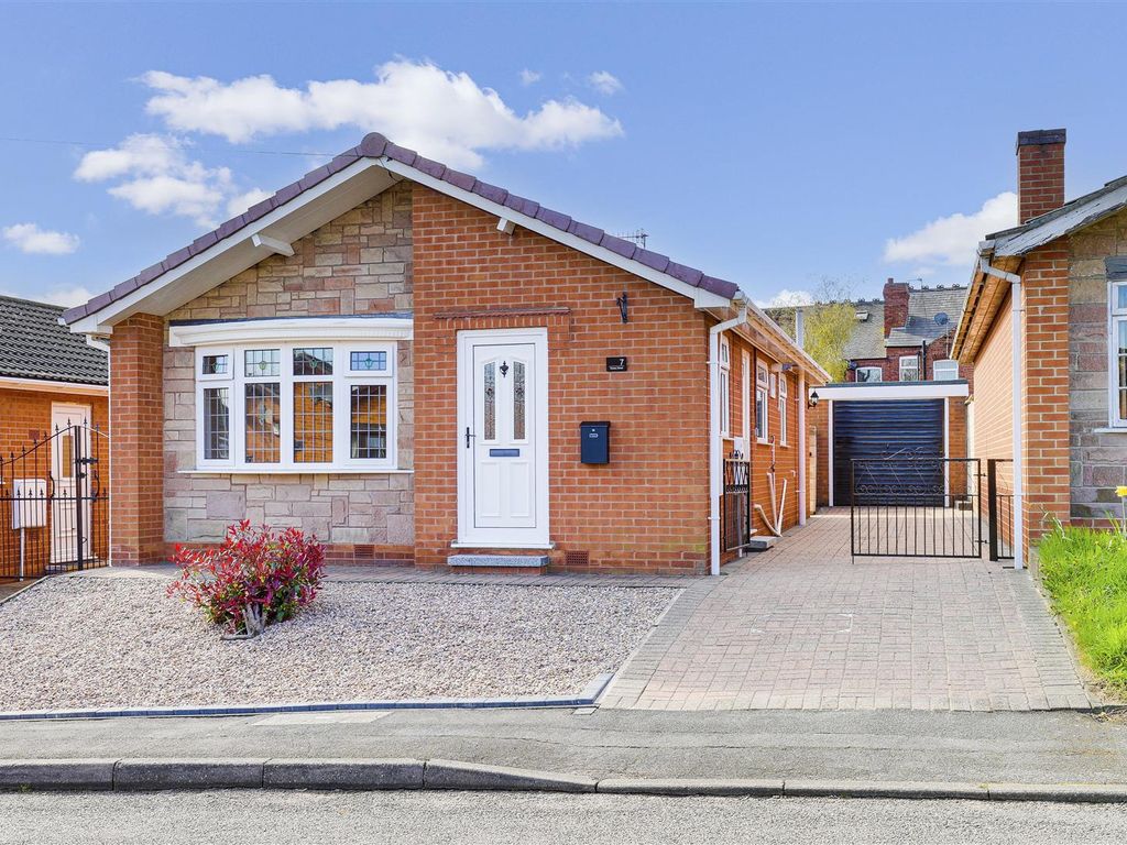 2 bed detached bungalow for sale in Wesley Street, Ilkeston, Derbyshire DE7 Zoopla