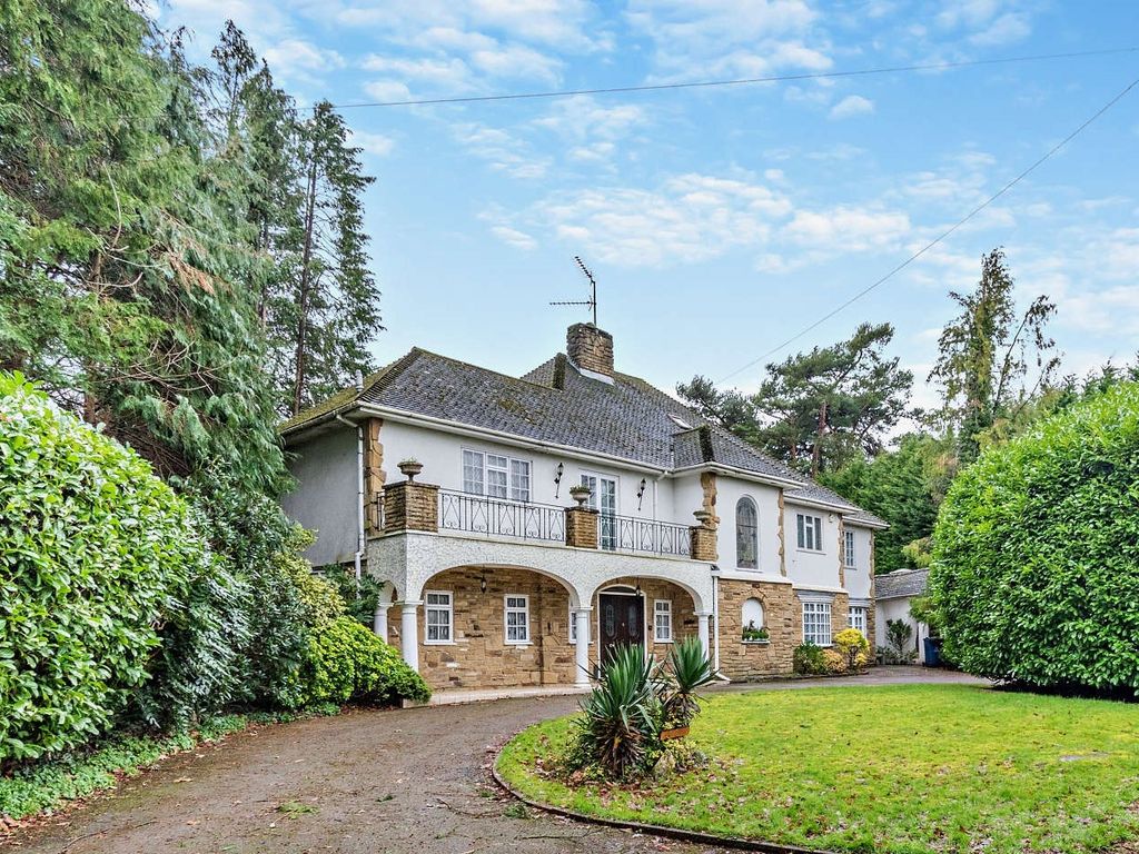 6 bed detached house for sale in South View Road, Pinner Hill HA5, £