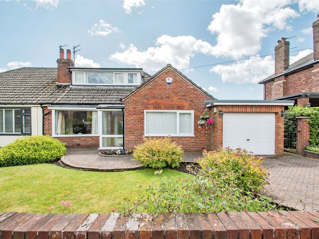 4 bed bungalow for sale in Brooklands Road, Brook, Bury