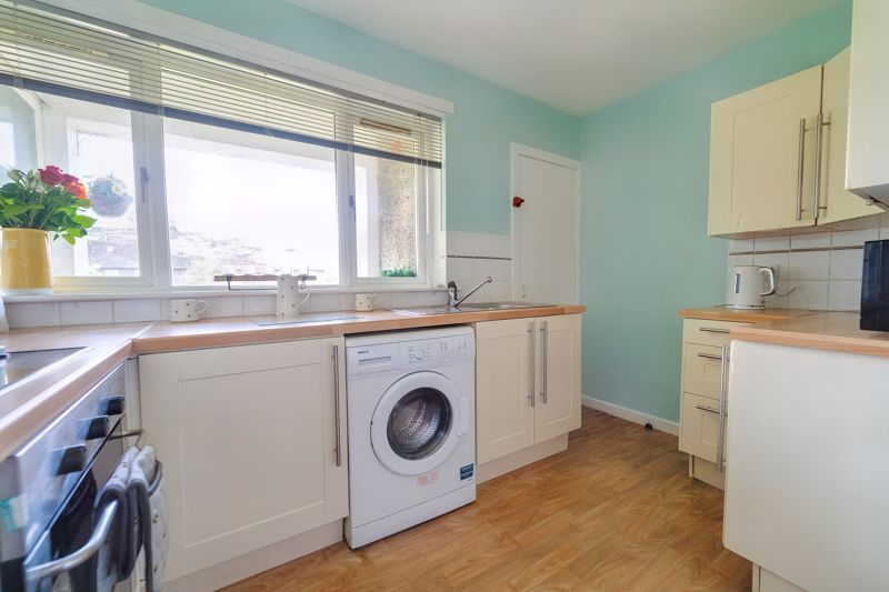 1 bed flat for sale in Stirling Road, Kilsyth, Glasgow G65, £69,995