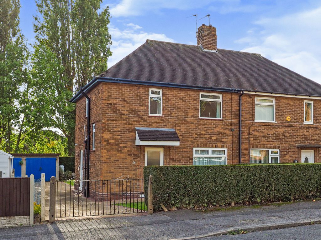 3 bed semidetached house for sale in Fernwood Crescent, Nottingham NG8