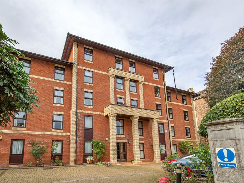 1 bed flat for sale in Beaufort Road, Clifton, Bristol BS8, £110,000
