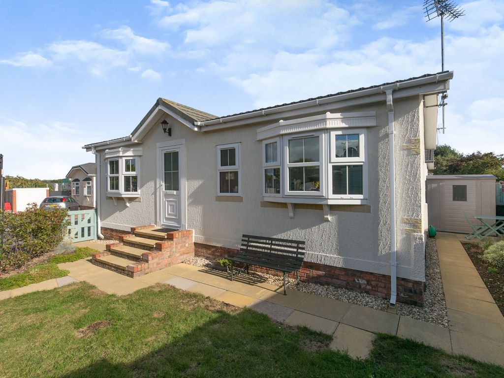 2 bed bungalow for sale in St. James Drive, Prestatyn LL19 Zoopla