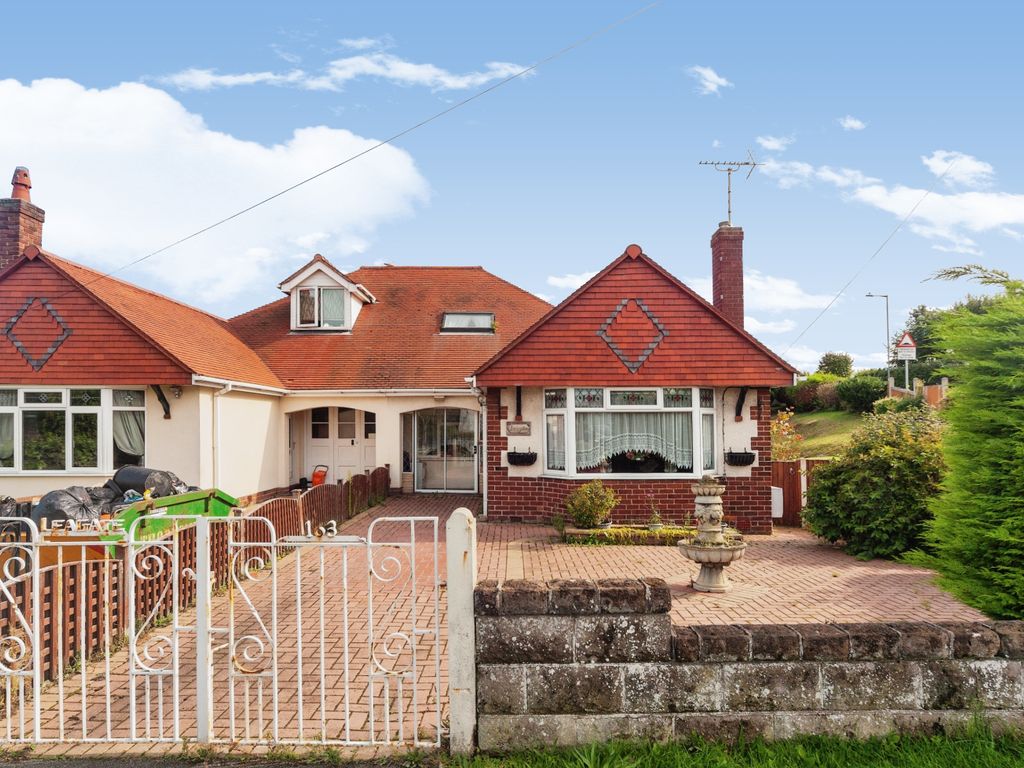 3 bed semidetached bungalow for sale in Fforddisa, Prestatyn LL19, £
