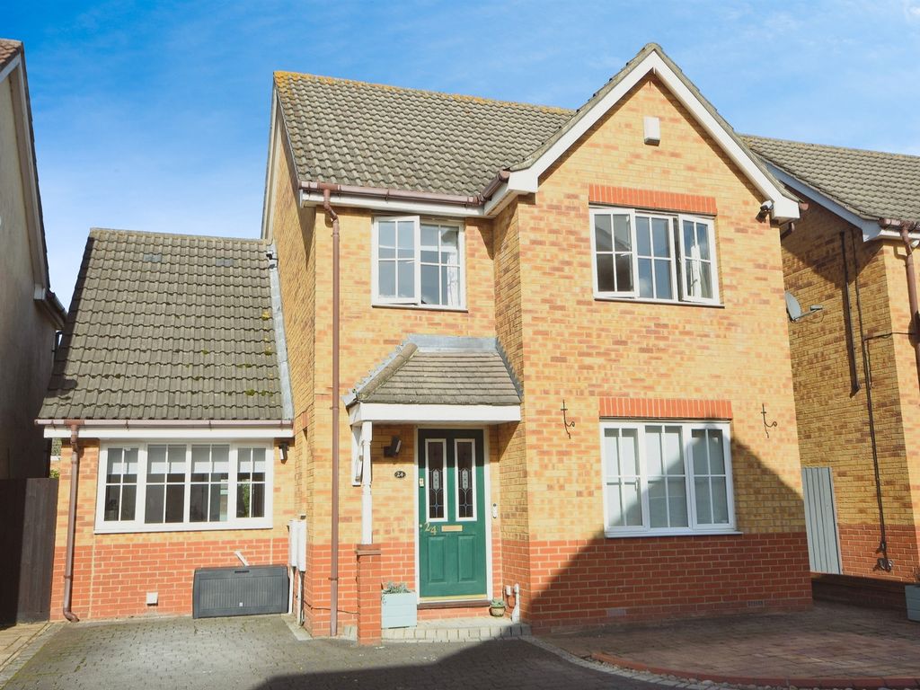 4 bed detached house for sale in Moors Croft, Braintree CM7, £450,000