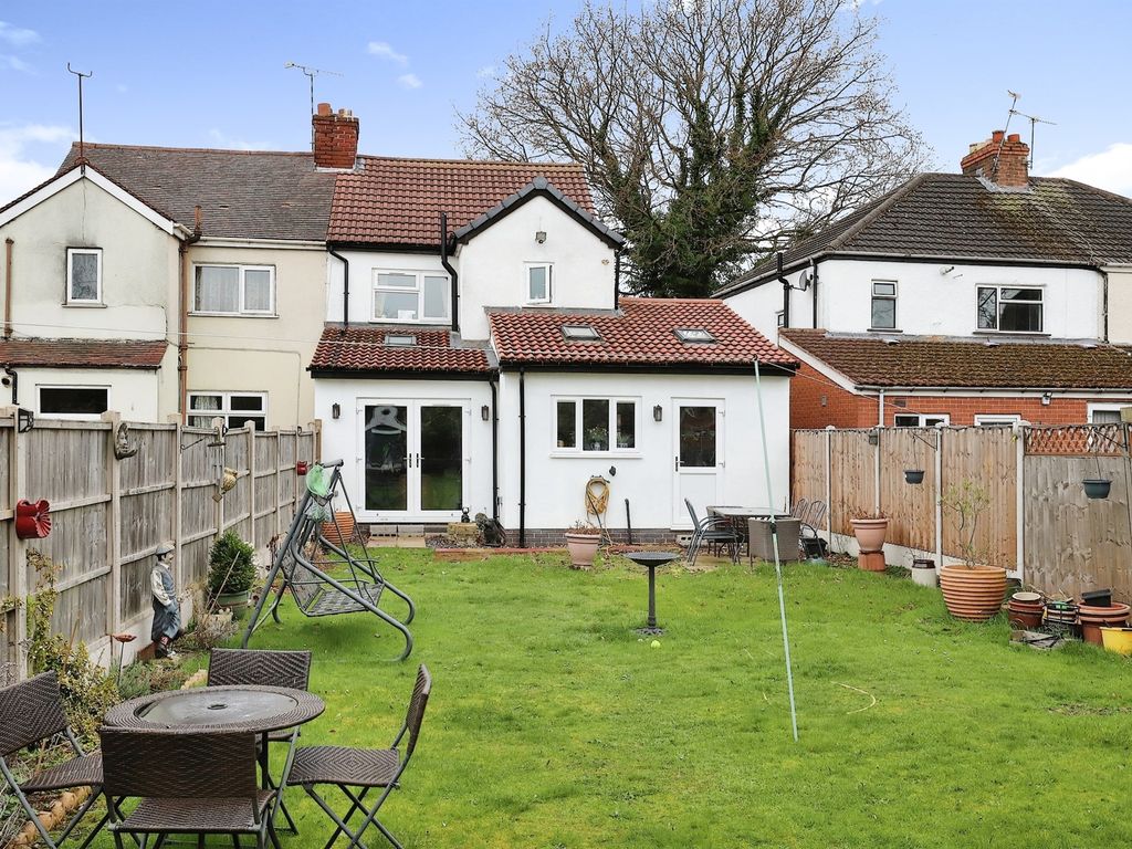 4 bed semidetached house for sale in Marsh Lane, Fordhouses