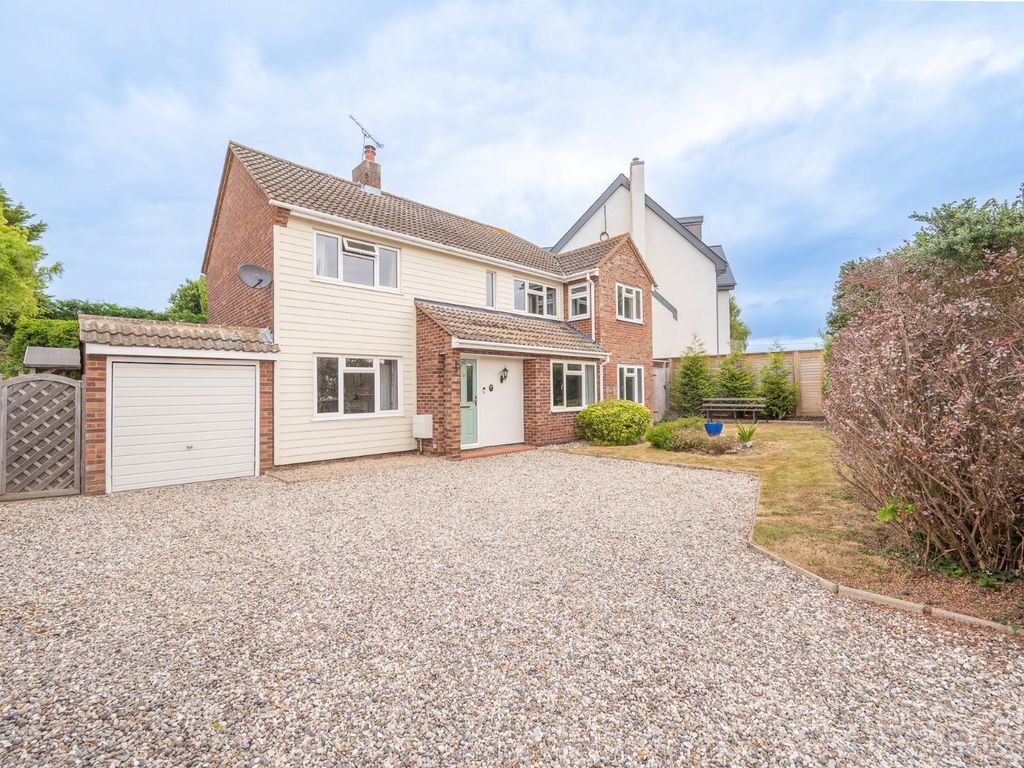 4 bed detached house for sale in Riverside, Dunmow CM6 Zoopla