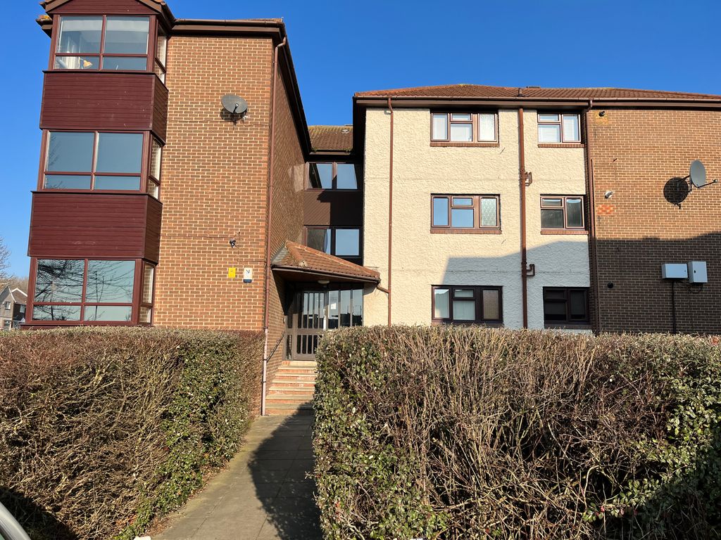 2 bed flat to rent in King Henry Court, Sunderland SR5 Zoopla
