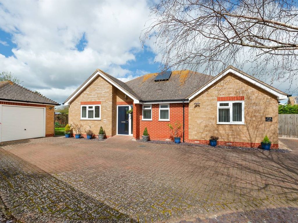 3 bed detached bungalow for sale in Hunters Forstal Road, Herne Bay CT6