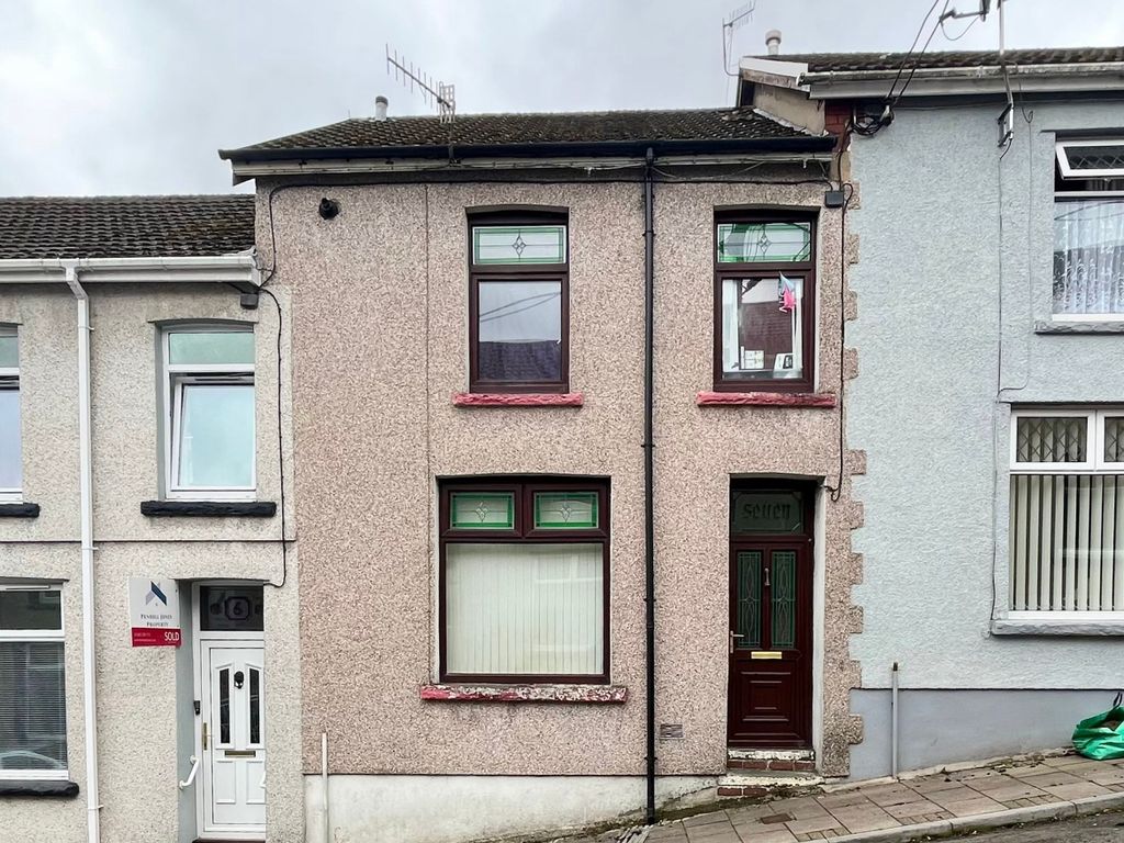 3 bed terraced house for sale in Wordsworth Street, Cwmaman, Aberdare