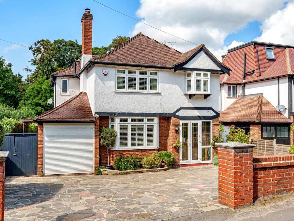 4 bed detached house for sale in Woodmansterne Road, Carshalton SM5, £