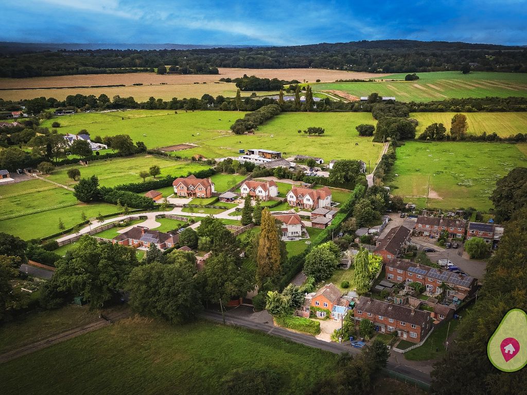 3 bed detached house for sale in Milley Road, Waltham St. Lawrence