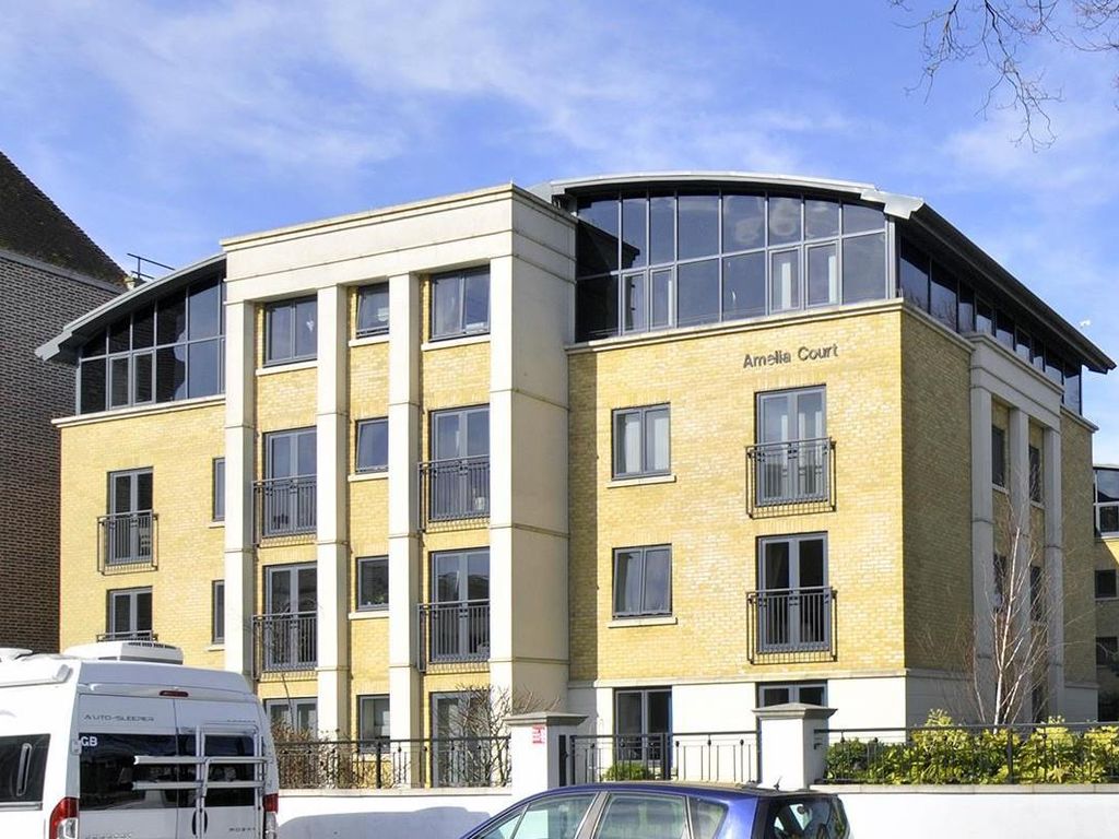 2 bed property for sale in Union Place, Broadwater, Worthing BN11, £