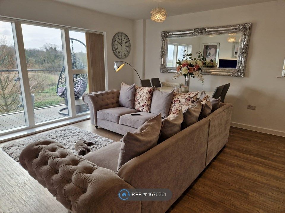 2 bed flat to rent in Wainwright Avenue, Greenhithe DA9 Zoopla