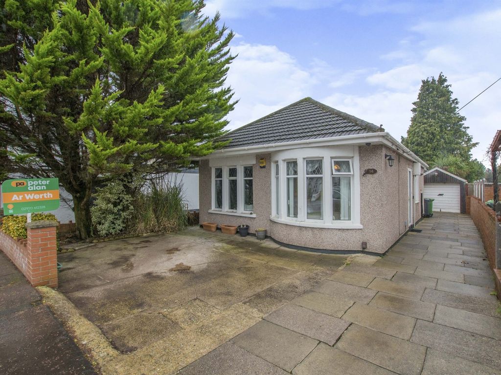 3 bed detached bungalow for sale in Keynsham Road, Whitchurch, Cardiff