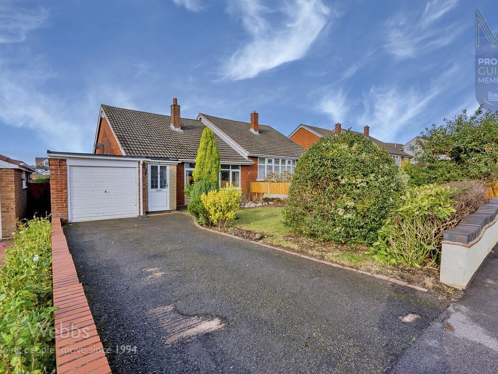 2 bed semidetached bungalow for sale in Melrose Drive, Hednesford