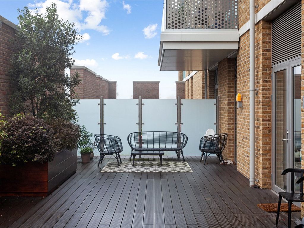 Maison House, Acton Walk, Whestone N20  