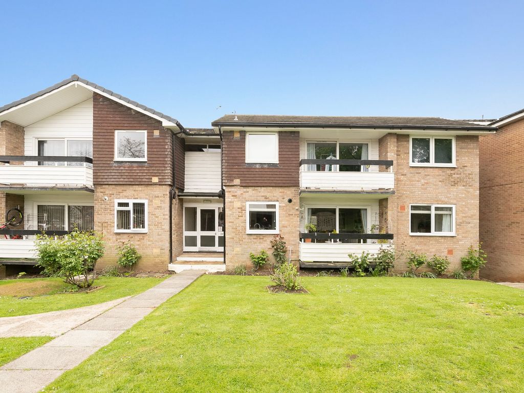 1 bed flat for sale in Cedar Court, Epping CM16 Zoopla