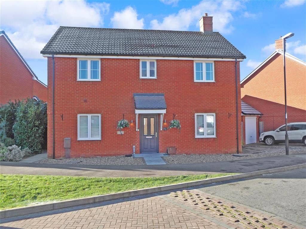 4 bed detached house for sale in Navigation Drive, Yapton, Arundel