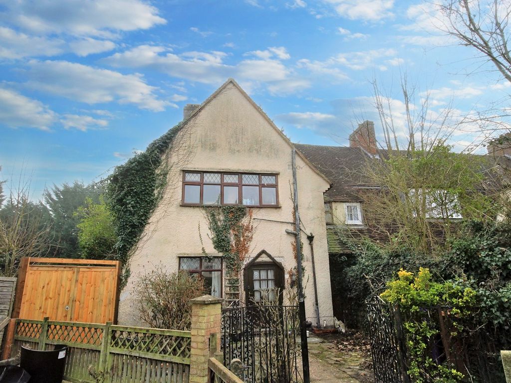 3 bed end terrace house for sale in Jackmans Place, Letchworth Garden