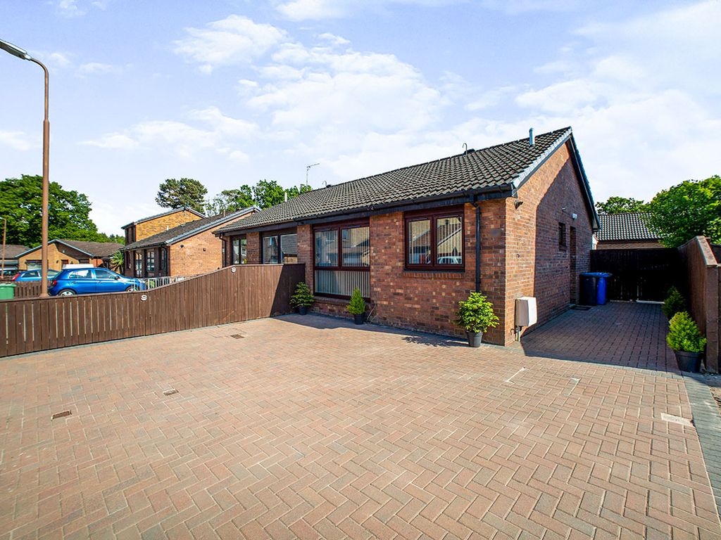 2 bed bungalow for sale in East Bankton Place, Livingston, West Lothian
