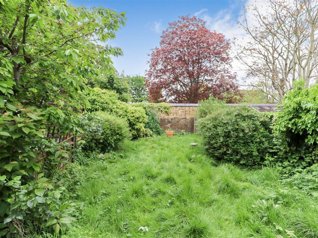 3 bed semidetached house for sale in Oaklands Road, Hanwell, London W7, £825,000 Zoopla