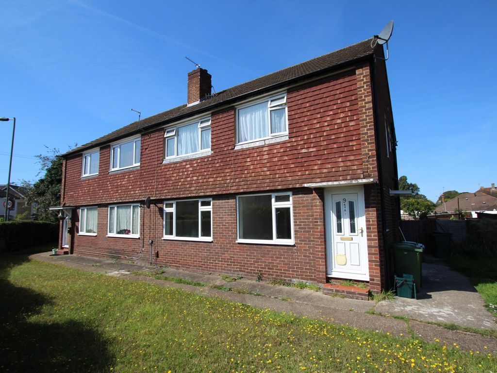 2 bed for sale in Chertsey Road, Ashford TW15 Zoopla
