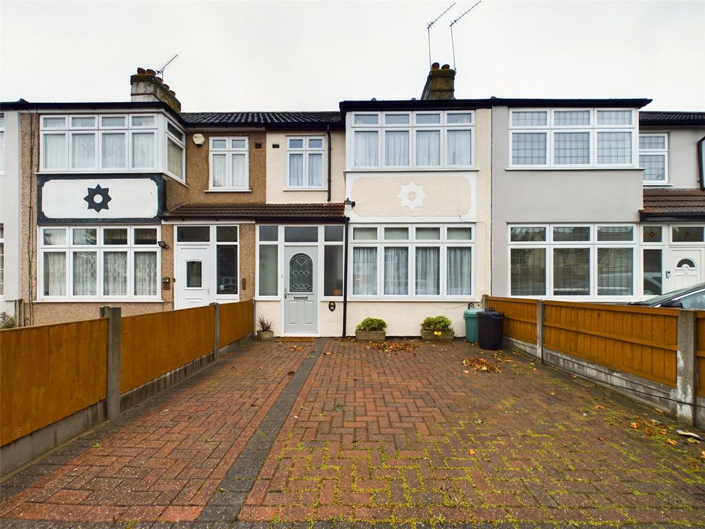 3 bed terraced house for sale in Seabrook Gardens, Romford RM7, £