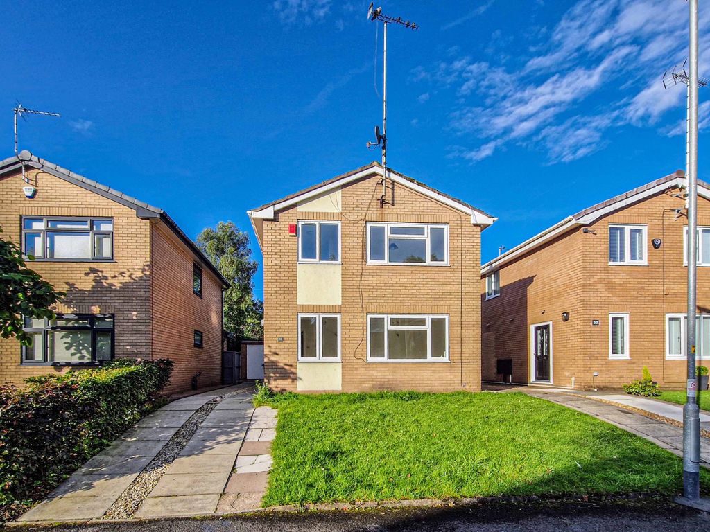 4 bed detached house for sale in Ivy Green Drive, Springhead