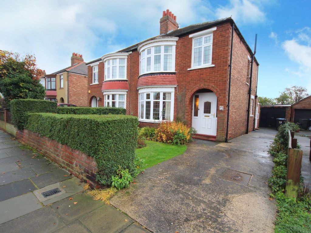 3 bed semidetached house for sale in Heythrop Drive, Middlesbrough