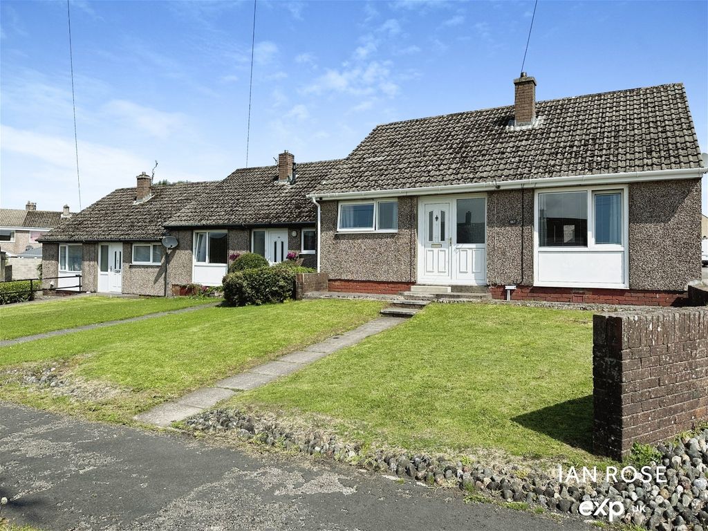 3 bed bungalow for sale in Balmoral Road, Whitehaven, Cumbria CA28 Zoopla