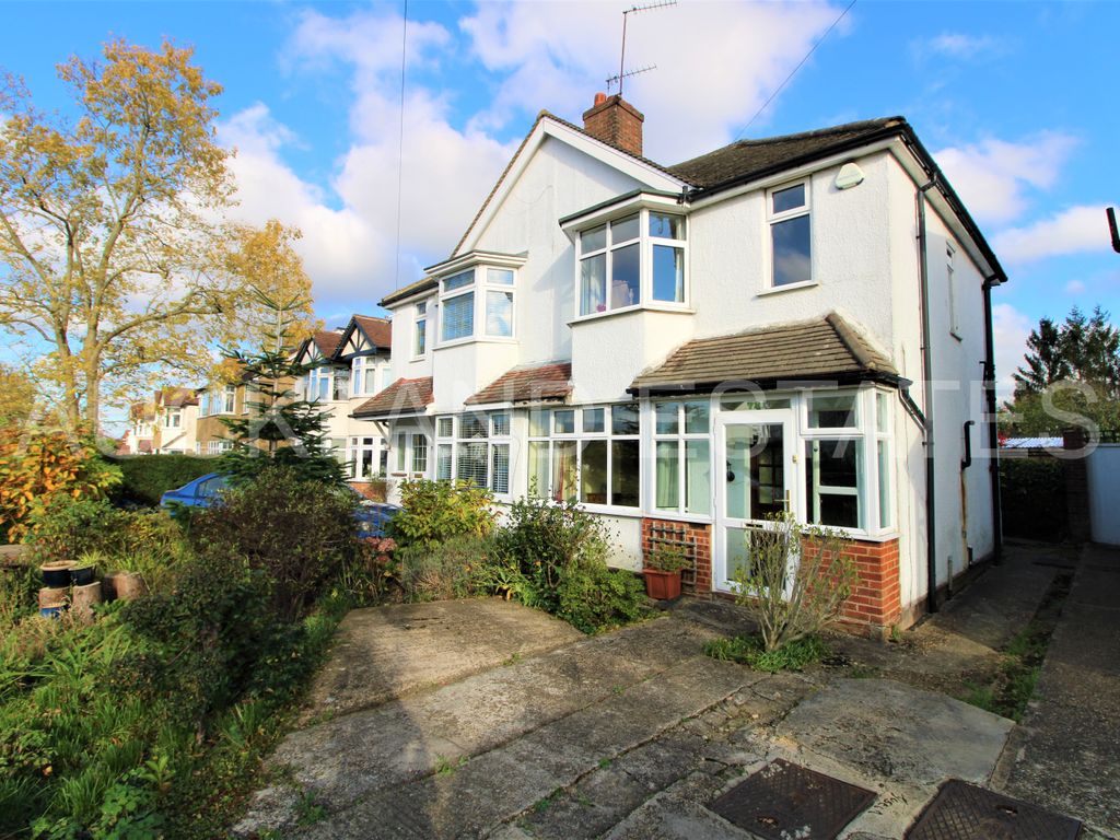 3 bed semidetached house for sale in Auckland Road, Potters Bar EN6