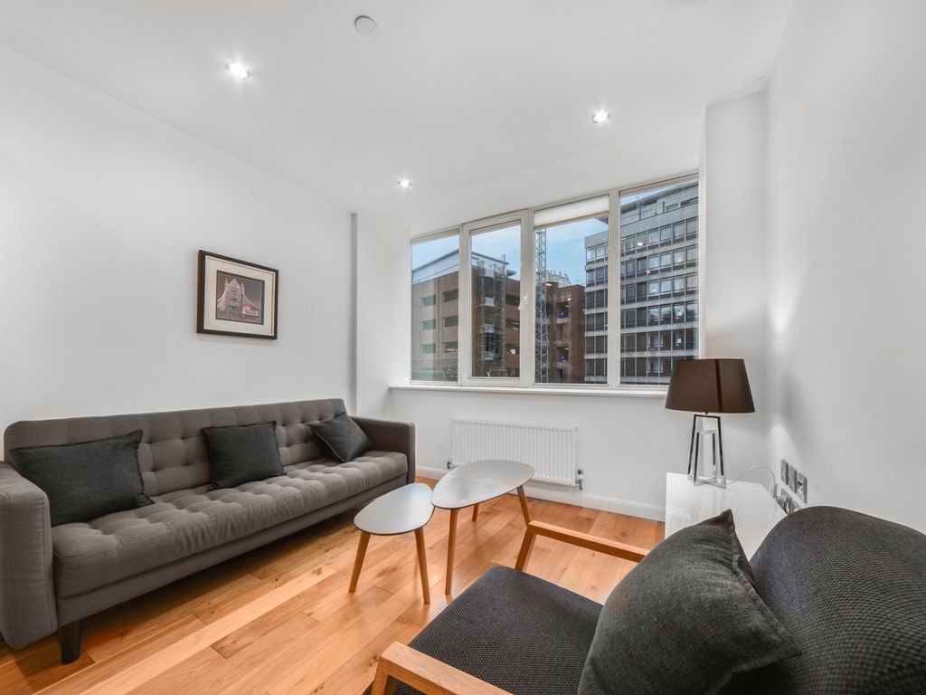 1 bed flat to rent in Ruskin Square, Emerald House, Croydon CR0, £1,300