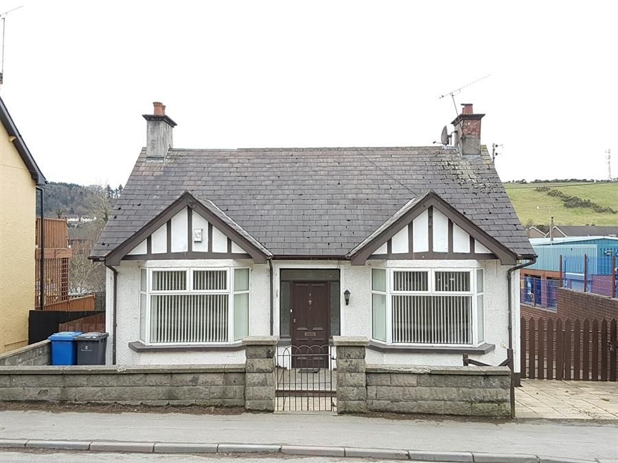 3 bed detached bungalow for sale in Lisburn Road, Ballynahinch BT24, £