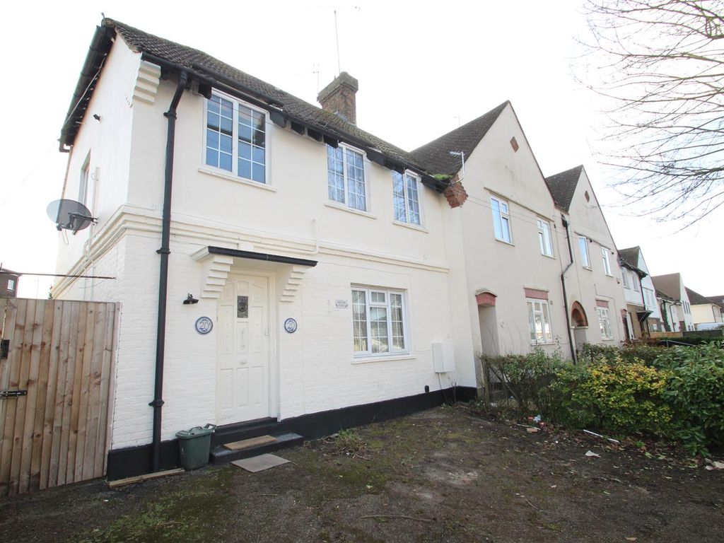 1 bed flat to rent in Cherry Tree Avenue, Yiewsley, West Drayton UB7