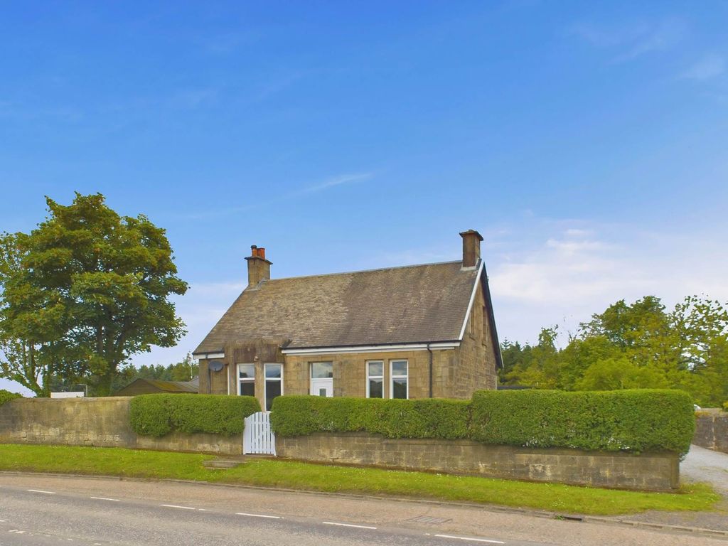 3 bed detached house for sale in Hirst Road, Kirk Of Shotts, Salsburgh ML7, £290,000 Zoopla