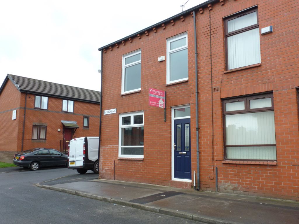 3 bed terraced house to rent in St Thomas Street, Halliwell, Bolton BL1