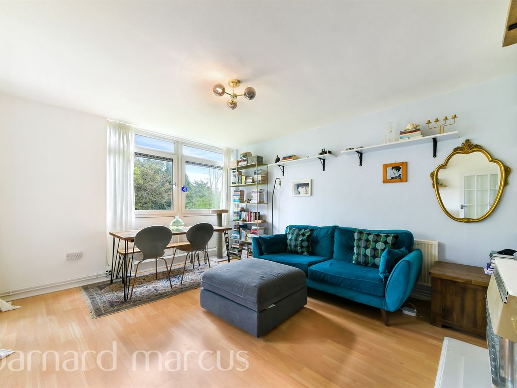 Tilford Gardens, London SW19  