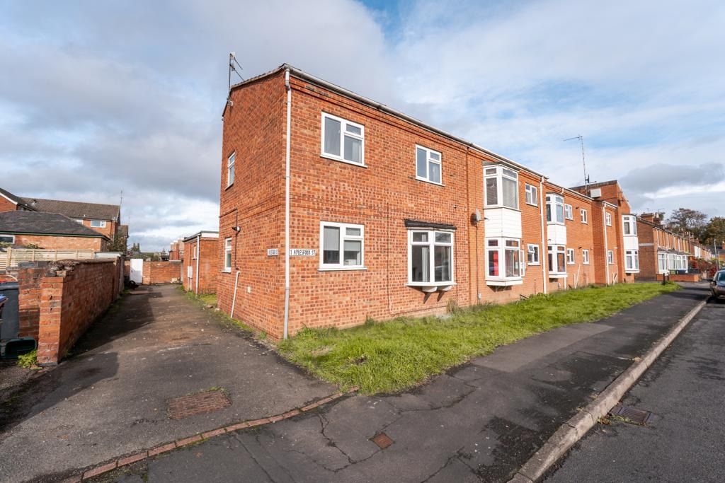 5 bed terraced house to rent in Aylesford Street, Leamington Spa CV31