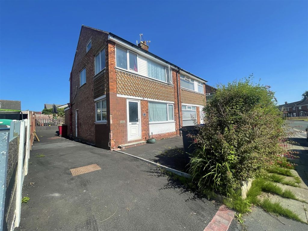 3 bed semidetached house for sale in Cranbrook Avenue, Bispham