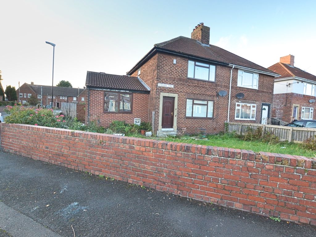 3 bed semidetached house to rent in Clydesdale Crescent, HettonLe